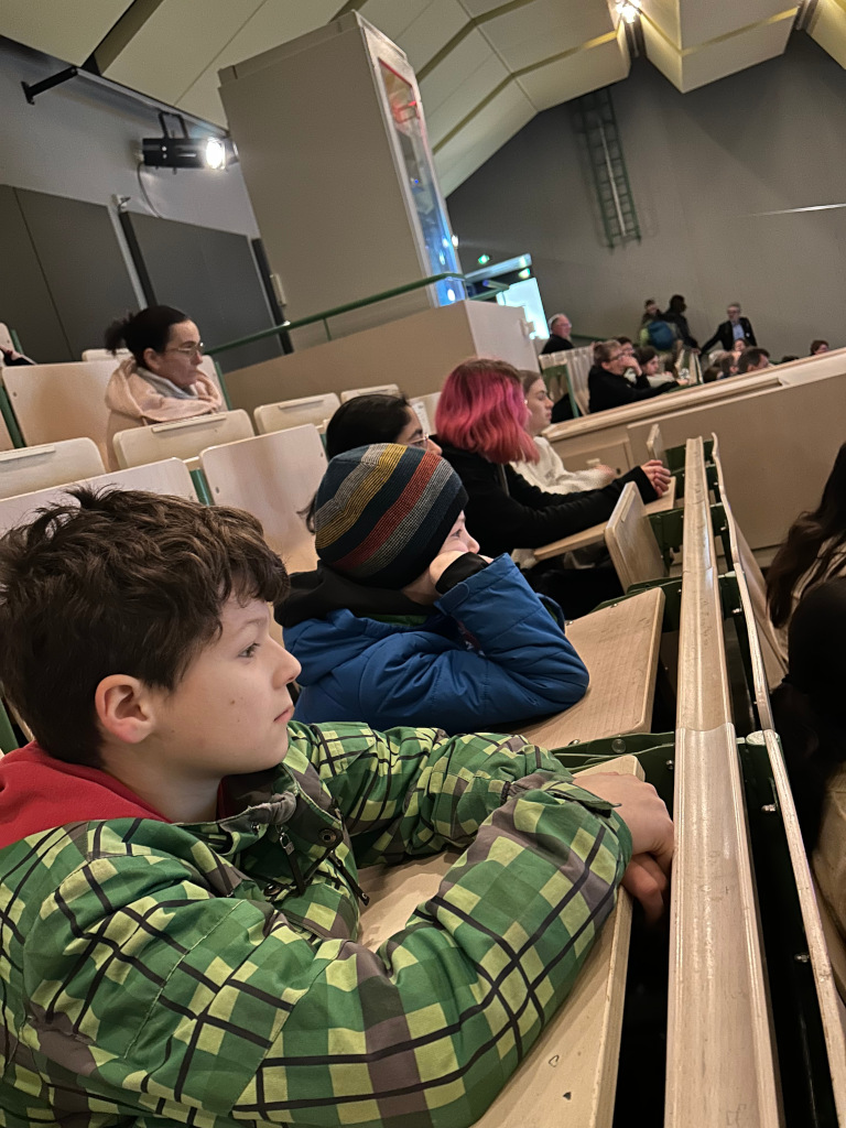 Erfolgreiche Teilnahme bei Jugend forscht und Schüler experimentieren