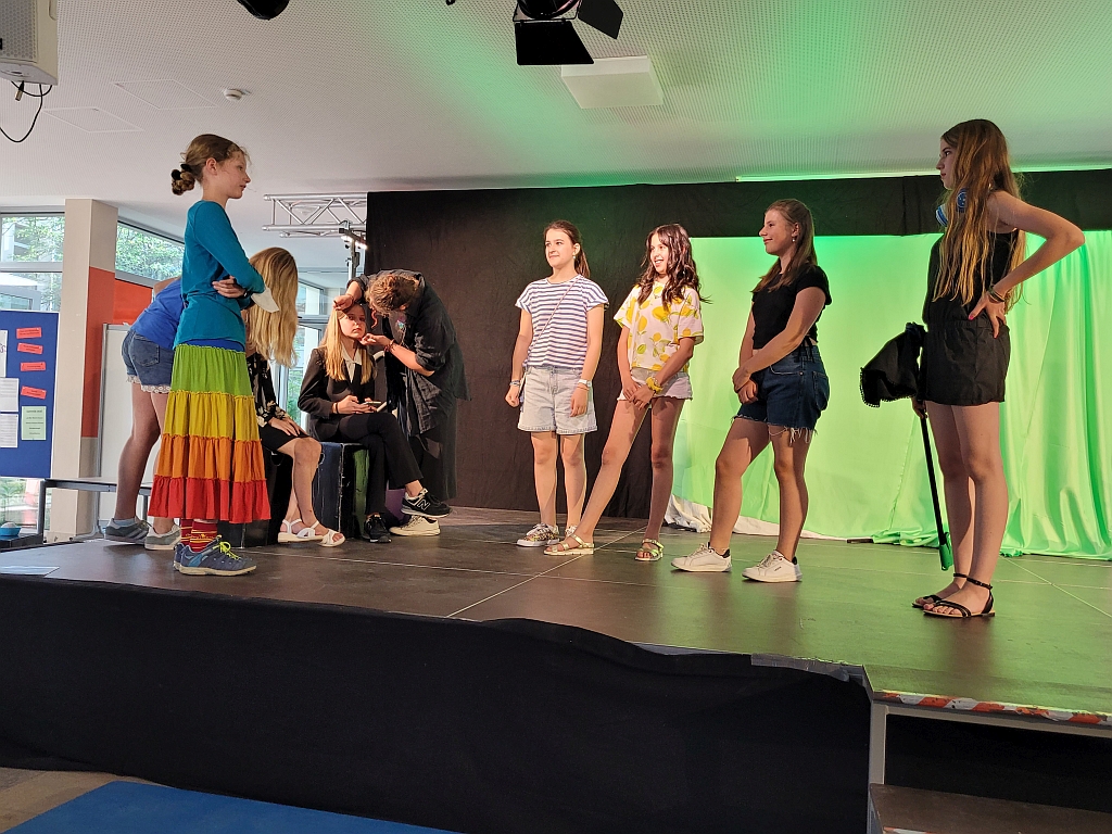 Panik am Filmset - und in der Aula ...