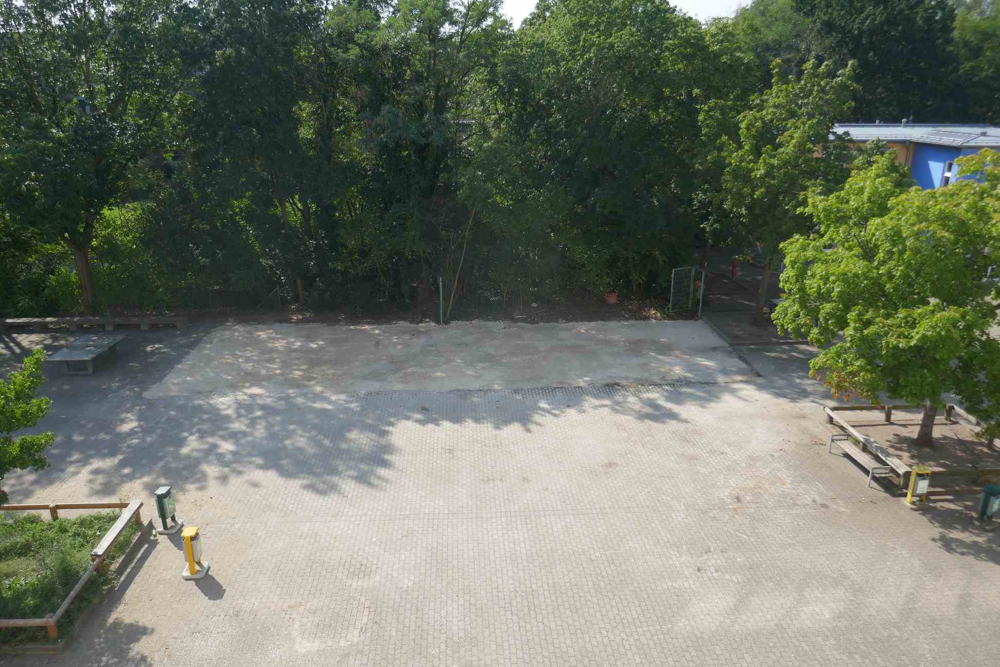 Platz für den neuen Pausenhof!