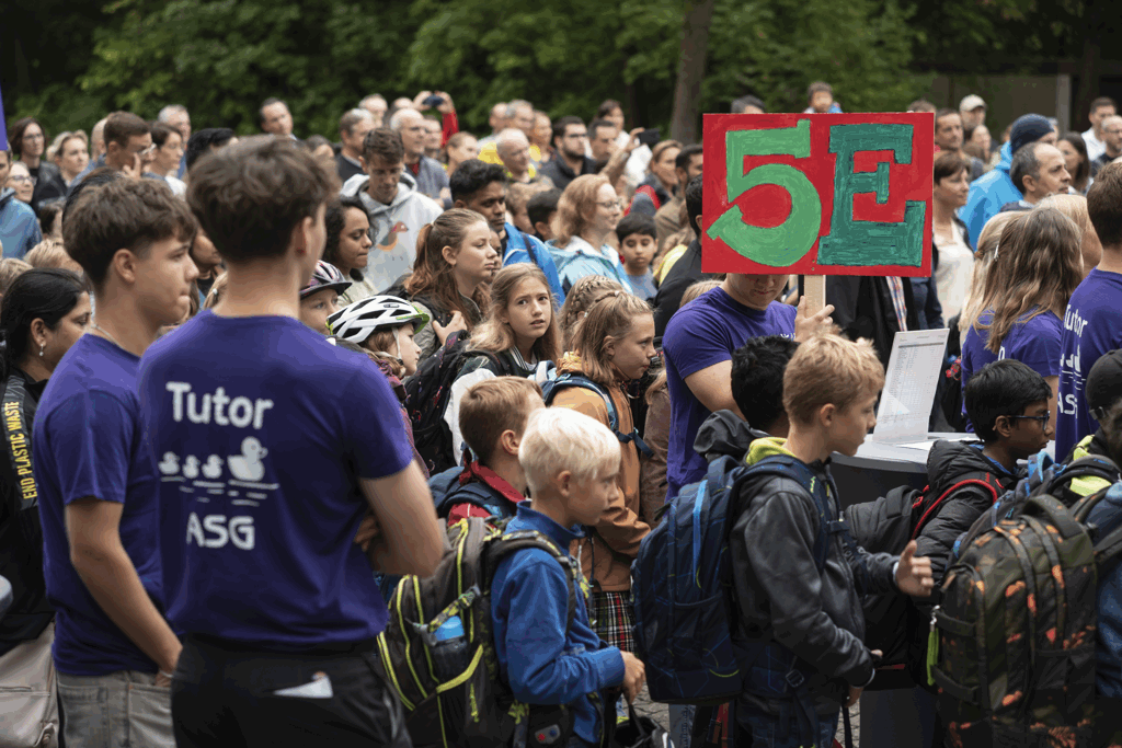 Erster Schultag f&uuml;r rund 180 F&uuml;nftkl&auml;ssler am ASG