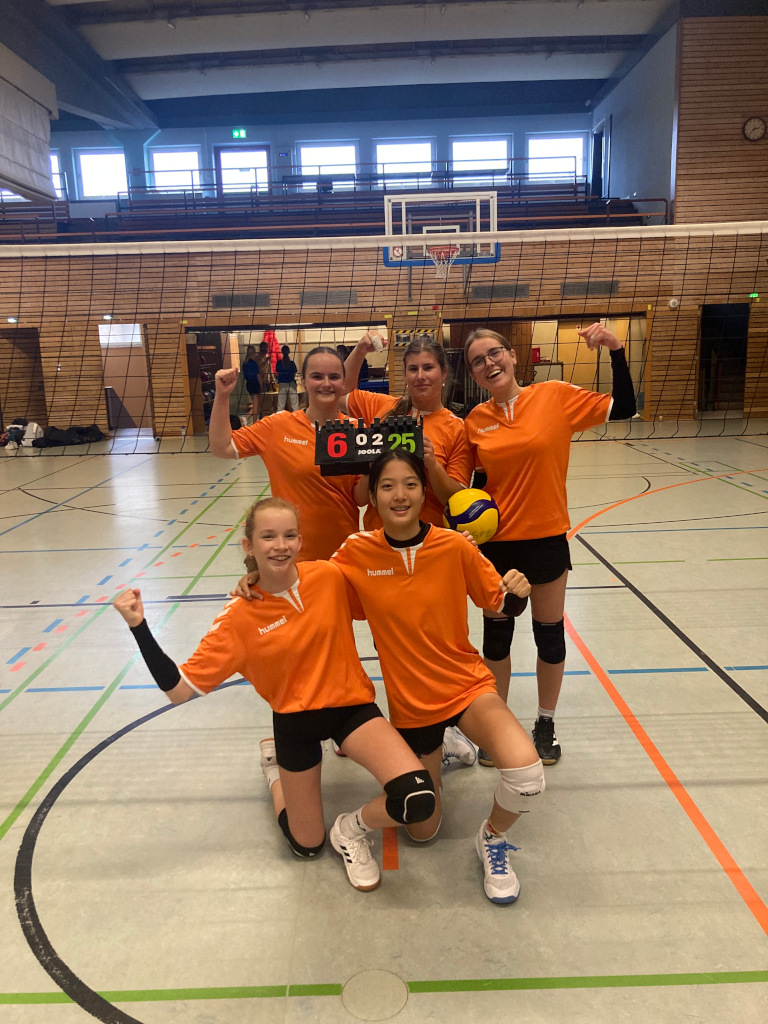 Stadtmeisterschaft Volleyball M&auml;dchen III geht an das ASG