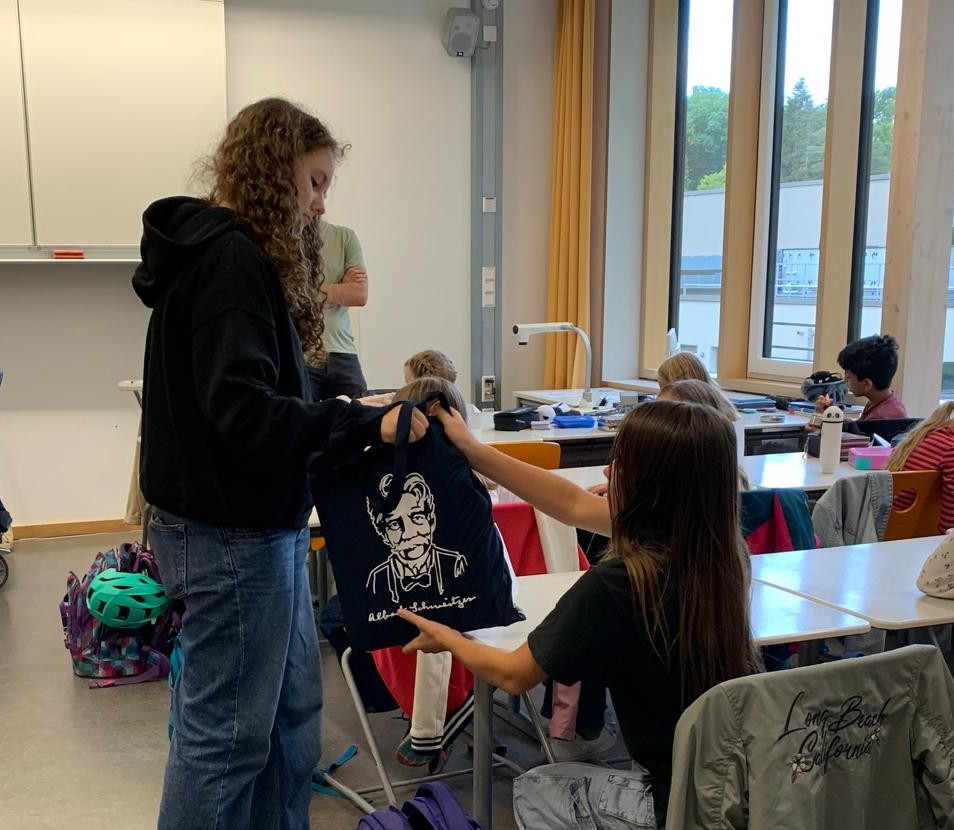 Herzlich Willkommen vom Schulshop