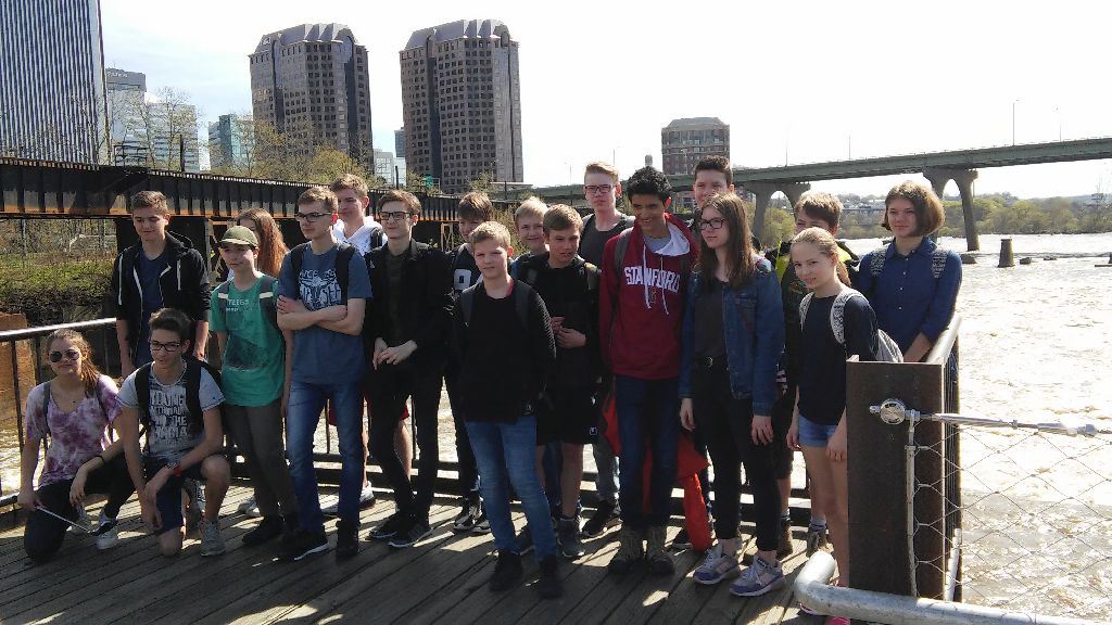 Virginia l&auml;sst gr&uuml;&szlig;en