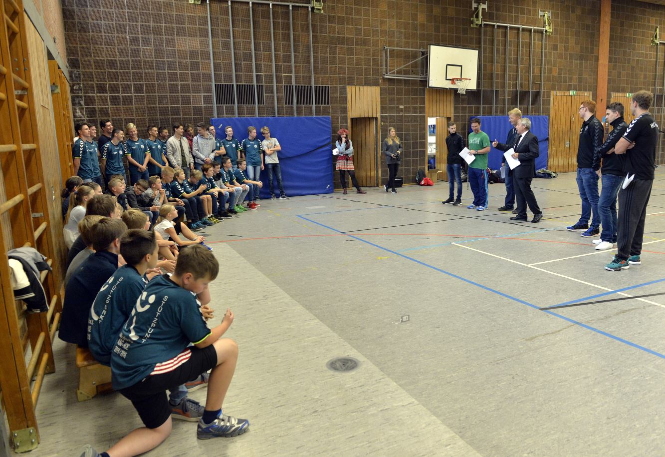 St&uuml;tzpunkt-Auftakt