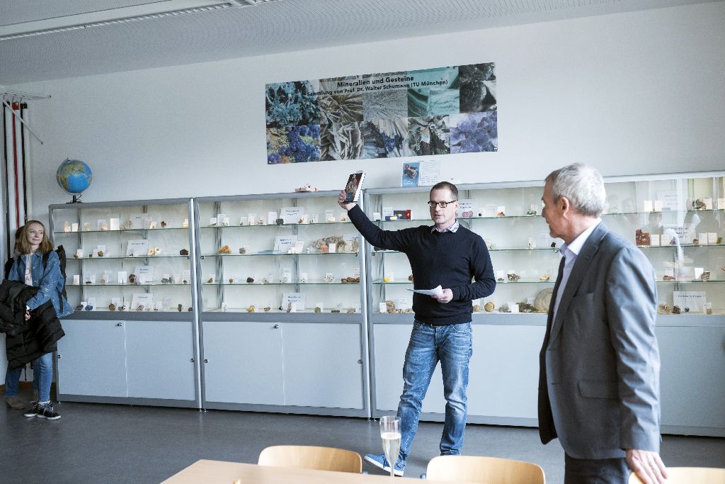 Mineraliensammlung feierlich er&ouml;ffnet