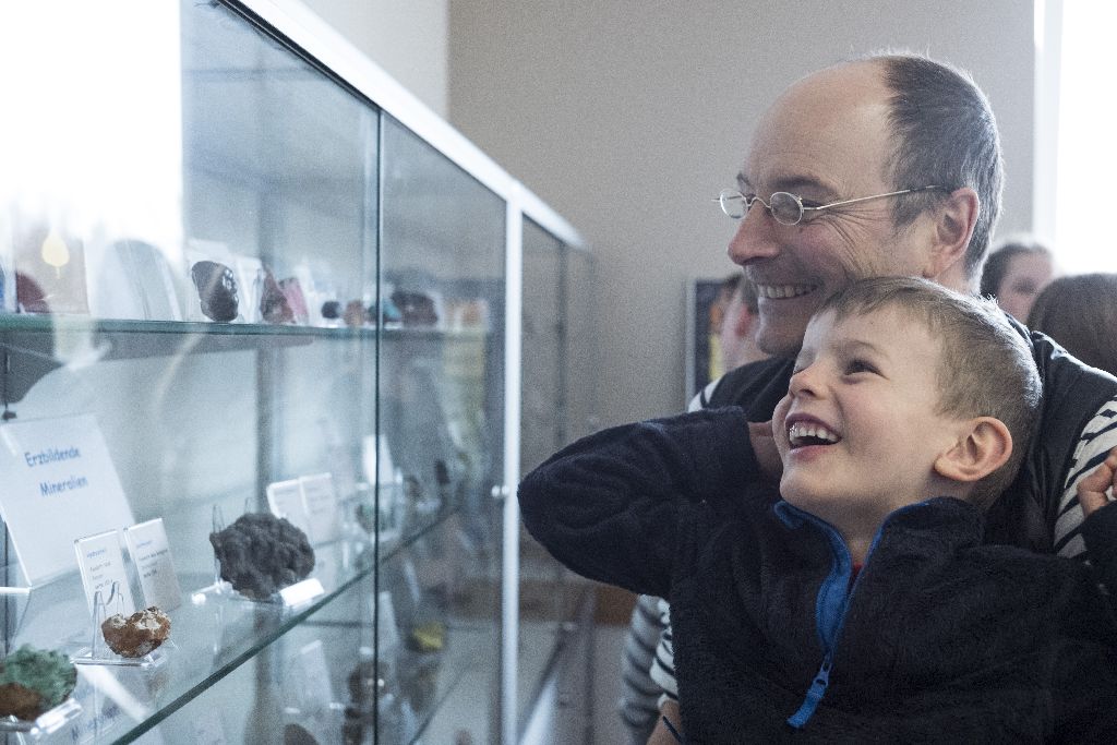 Mineraliensammlung feierlich er&ouml;ffnet