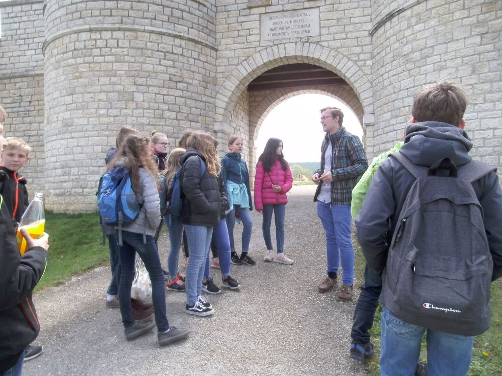 Videte: Soleas fecimus!