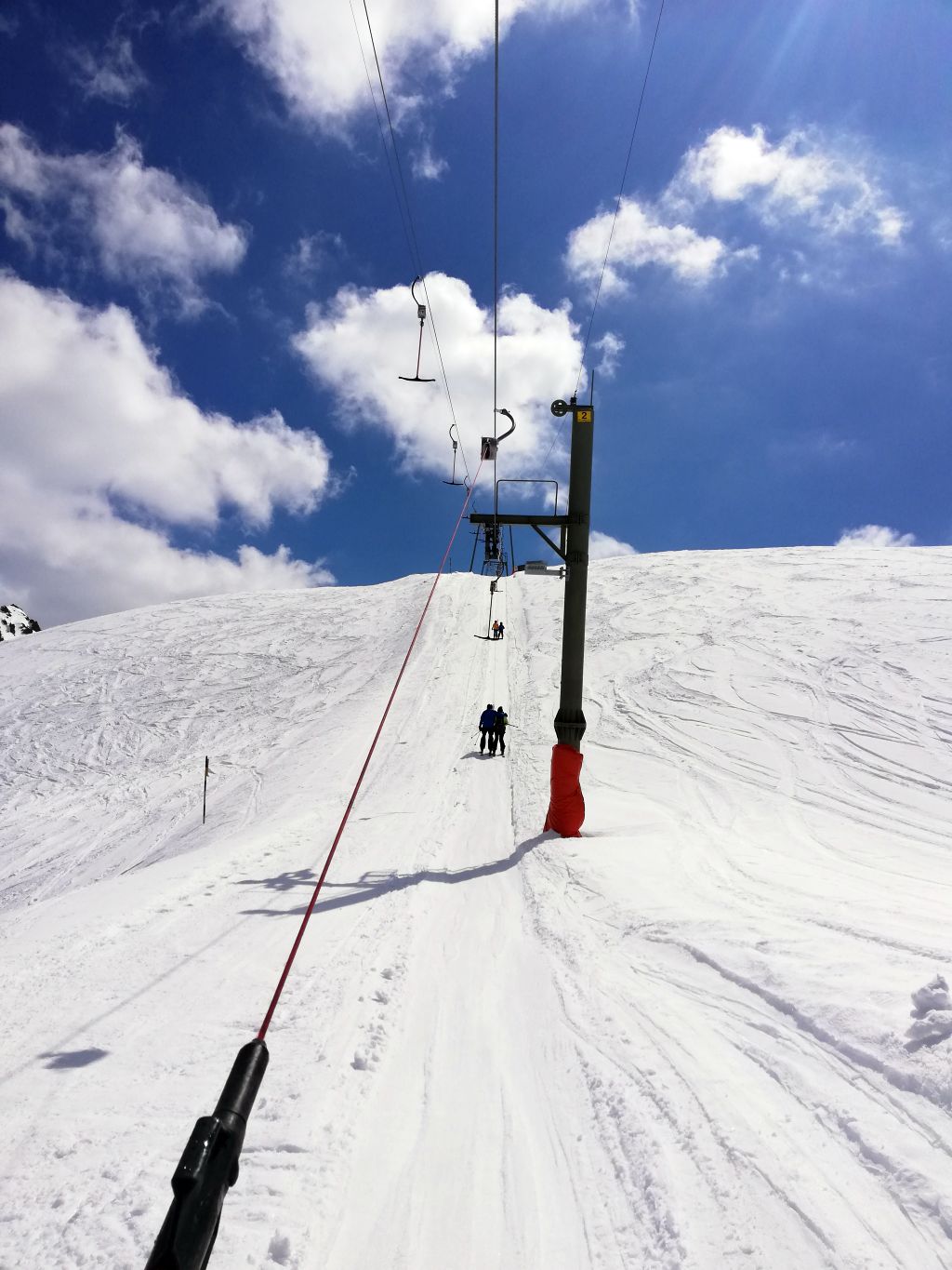 Skihasen auf Eiersuche