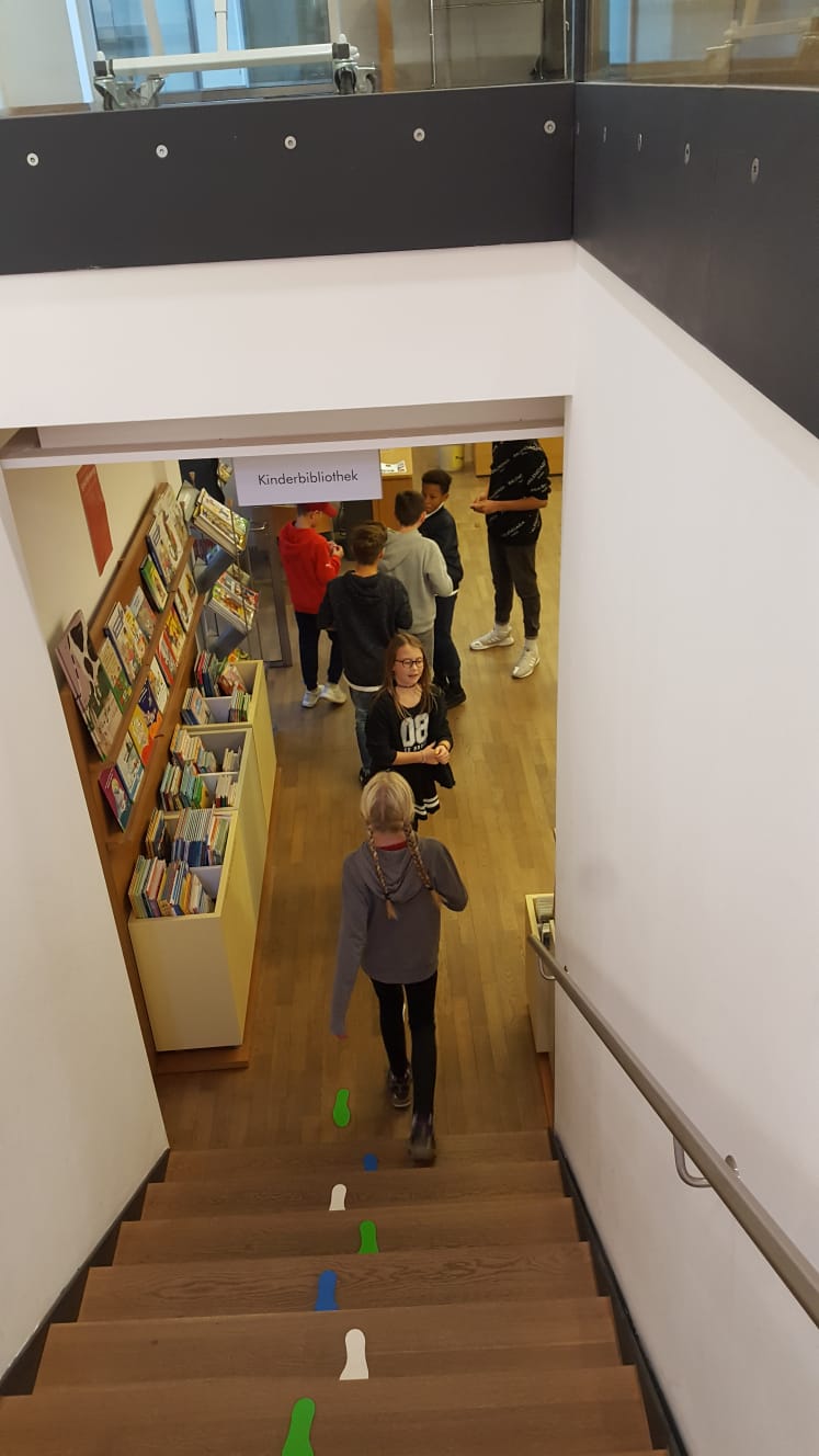 Mit James Bond durch die Stadtbibliothek