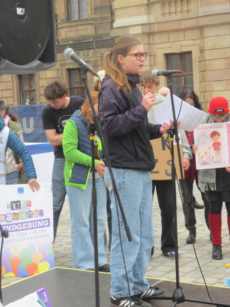 Bunt gegen Rassismus-Demo