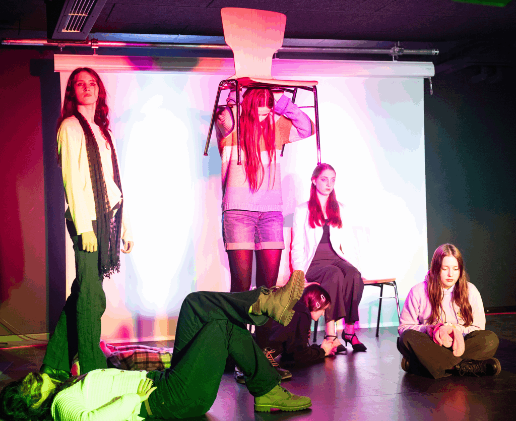 Durchgeknallt &ndash; das Mittelstufentheater spielt verr&uuml;ckt!