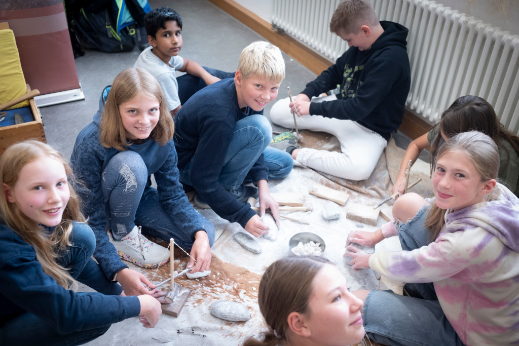 Museum im Koffer/Steinzeitwerkstatt