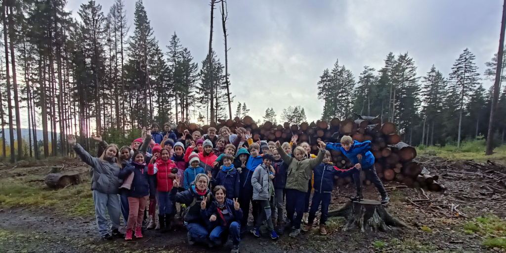 Nicht mehr alle Tassen im Schrank.... Klassen 5c und 5d im Schullandheim in Wei&szlig;enstadt