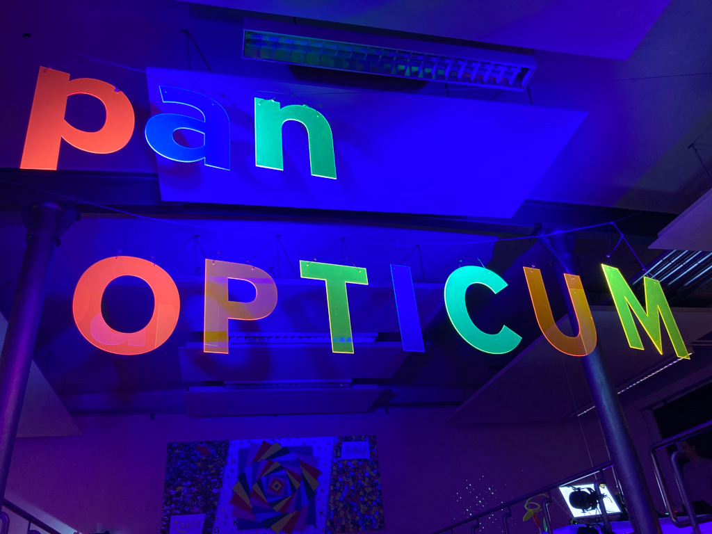 &bdquo;panOPTICUM&ldquo; &ndash; Photonik und optische Technologien zum Anfassen!