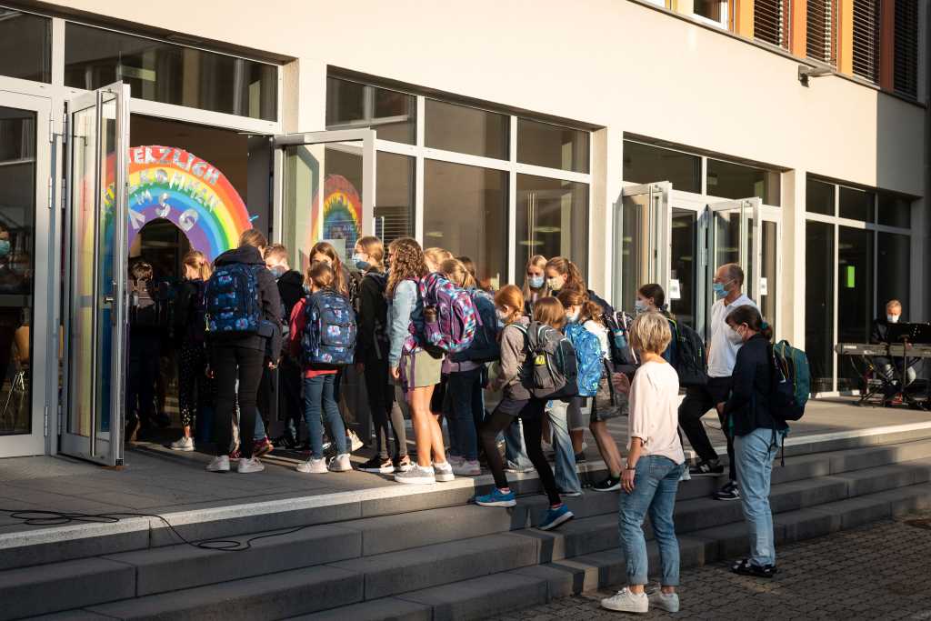 1. Schultag f&uuml;r die neuen F&uuml;nftkl&auml;sslerInnen