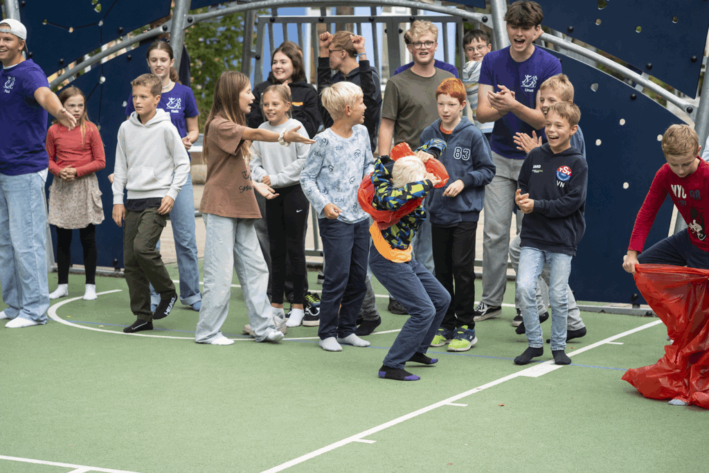 Spa&szlig;, Spannung, Gemeinschaft: Die Schulhausrallye