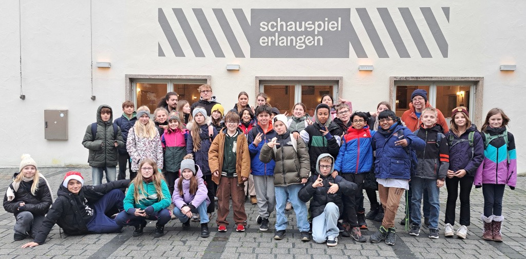 Theater &uuml;ber das Au&szlig;enseitersein: 5d erlebt Weihnachtsm&auml;rchen